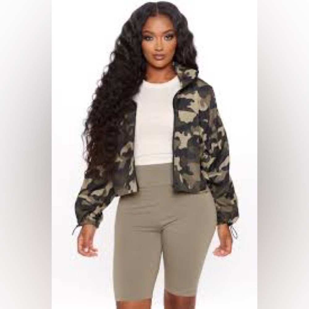 Bershka Camo Sz S windbreaker festival crop hooded jacket